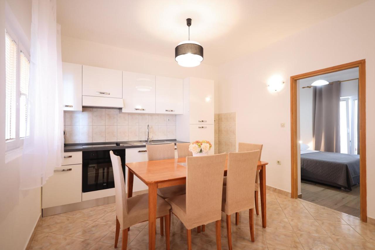 Apartments Kiara Бибине Екстериор снимка