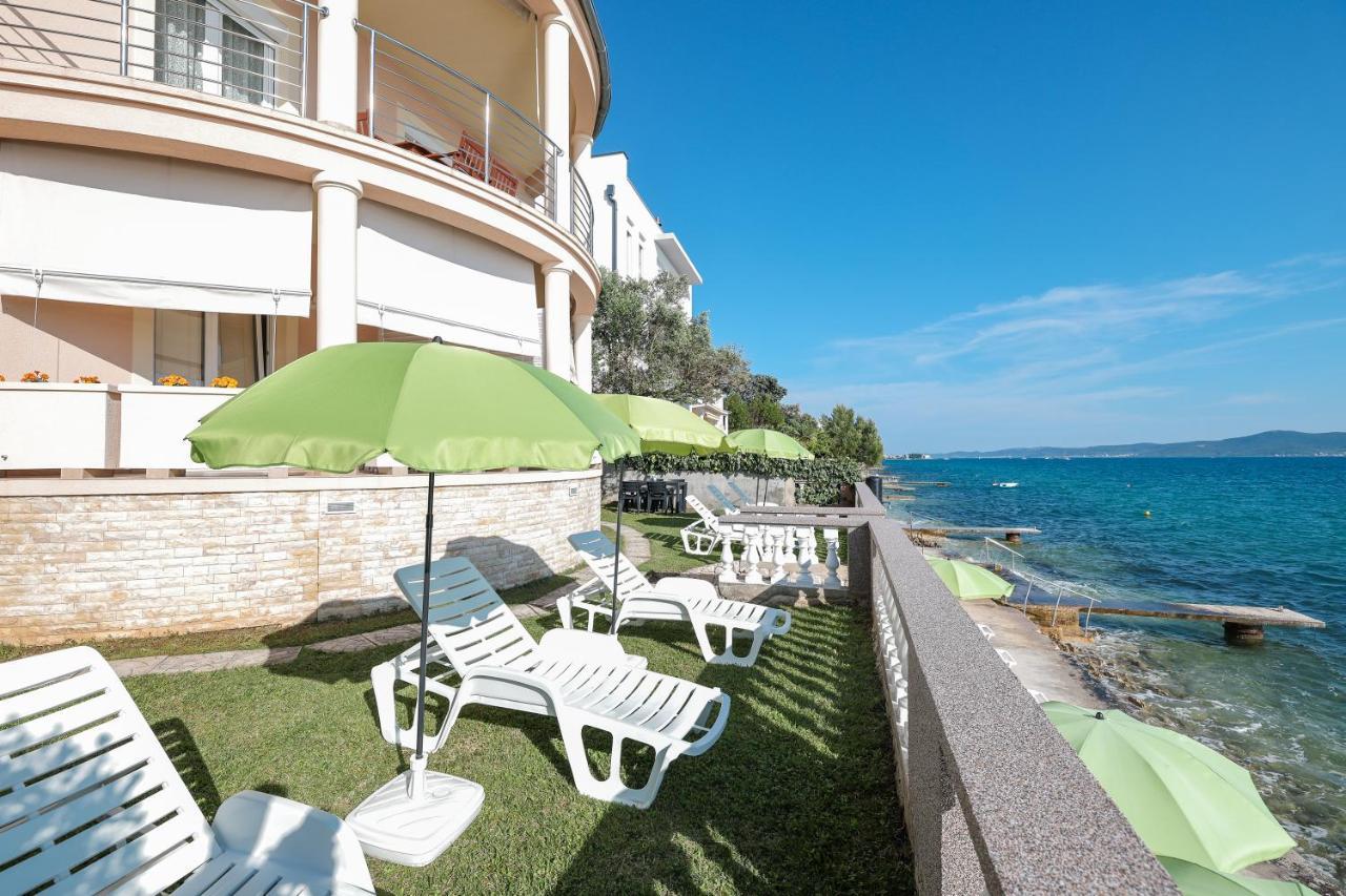 Apartments Kiara Бибине Екстериор снимка