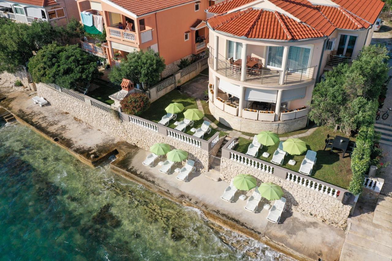 Apartments Kiara Бибине Екстериор снимка